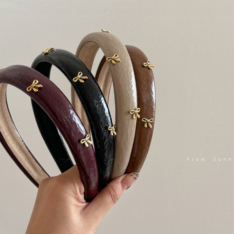 Retro leather atmosphere golde - Leatherwork Pony recension och pris