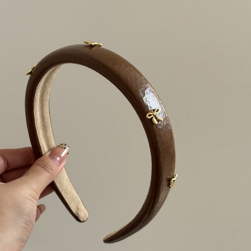 Retro leather atmosphere golde - Leatherwork Pony recension och pris