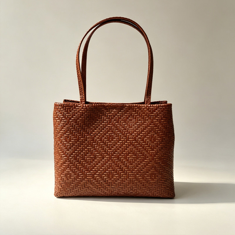 Mendy Genuine Leather Woven Pi - Leatherwork Designs recension och pris