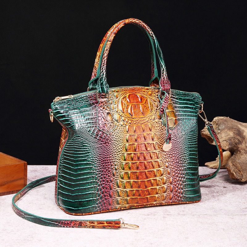 2025 Women's Crocodile Embosse - Leatherwork Pony recension och pris
