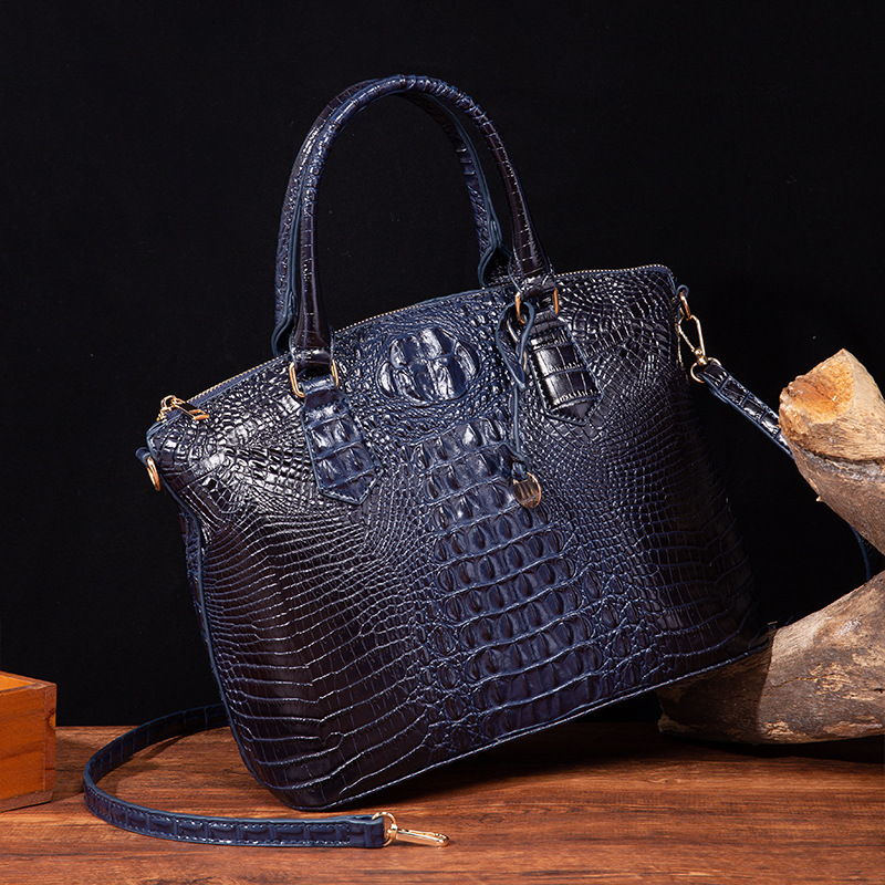 2025 Women's Crocodile Embosse - Leatherwork Pony recension och pris
